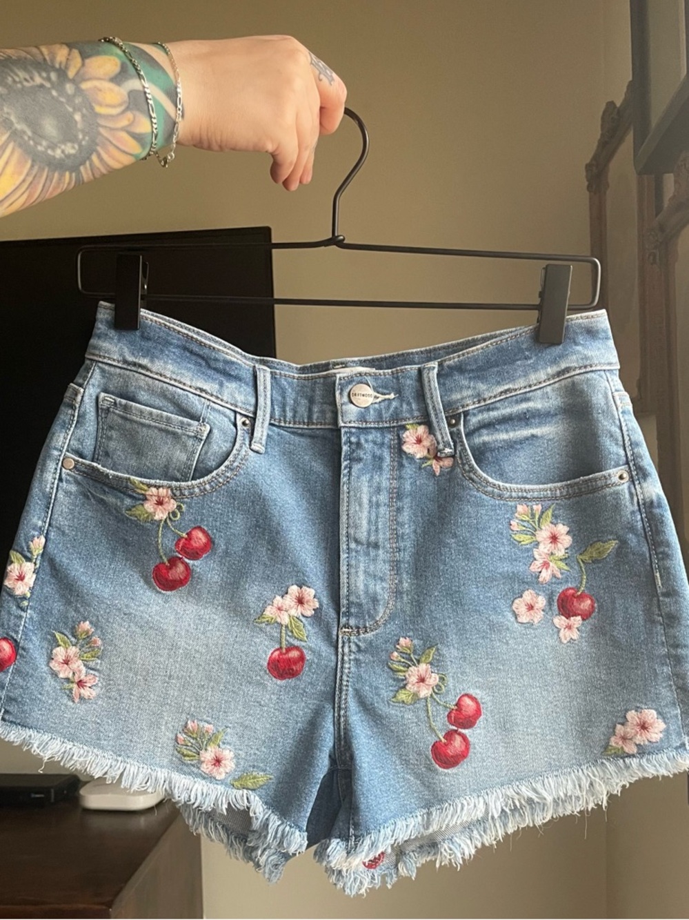 NWOT- Free People x Driftwood Goldie Shorts - Picture 3 of 3